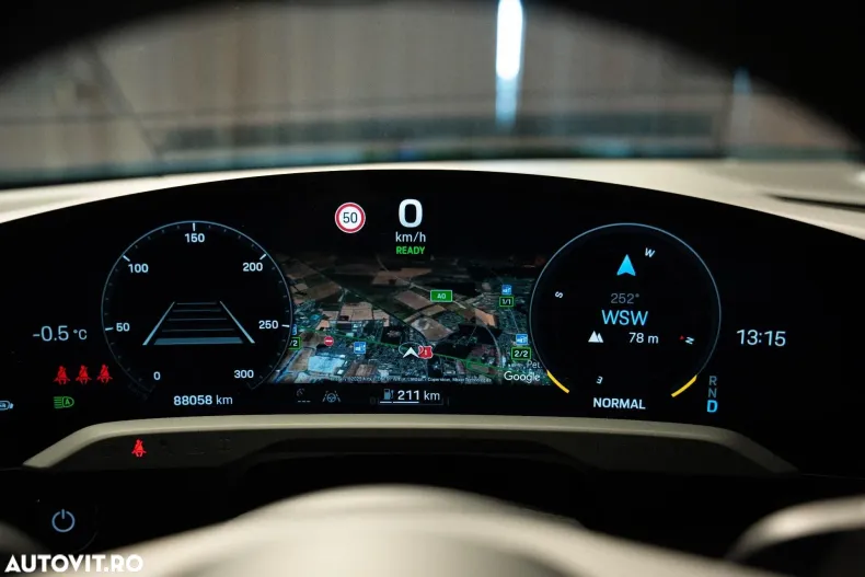 Porsche Taycan din 2021 cu 88.500 km - oferta POR177644 - foto 9