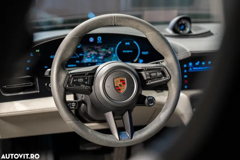 Porsche Taycan din 2021 cu 88.500 km - oferta POR177644 - foto 24