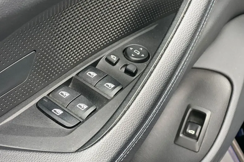 BMW Seria 4 din 2023 cu 65.987 km - oferta BMW177649 - foto 12