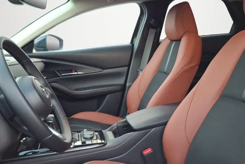 Mazda CX-30 din 2025 cu 2.389 km - oferta MAZ177665 - foto 9