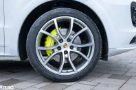 Porsche Cayenne din 2021 cu 95.542 km - oferta POR177666 - foto 14