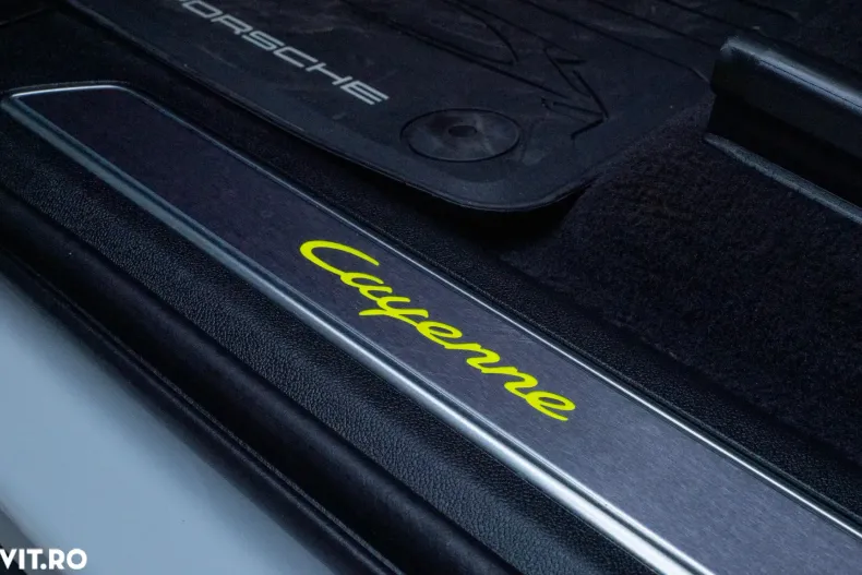 Porsche Cayenne din 2021 cu 95.542 km - oferta POR177666 - foto 26