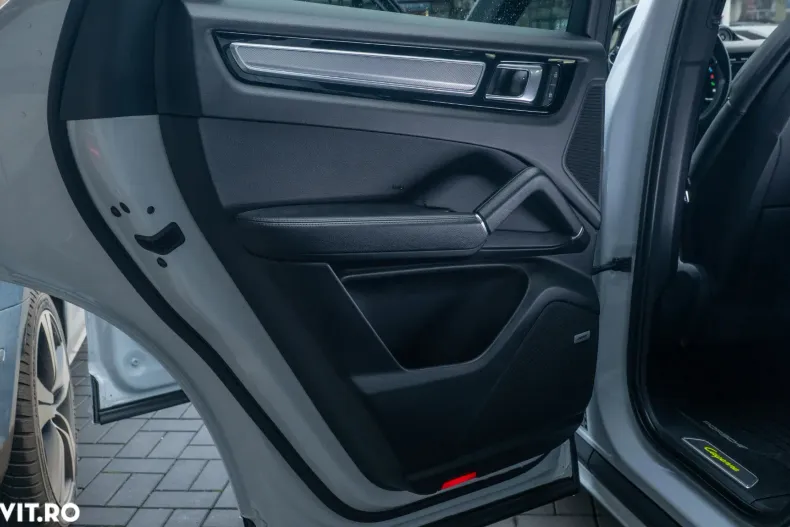 Porsche Cayenne din 2021 cu 95.542 km - oferta POR177666 - foto 35