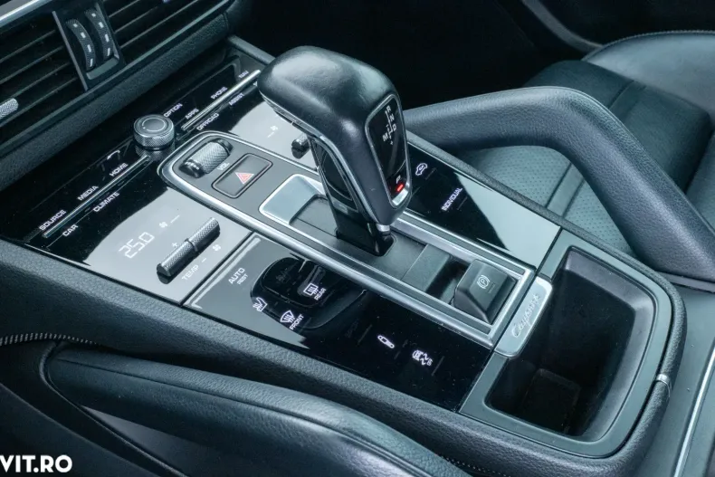 Porsche Cayenne din 2021 cu 95.542 km - oferta POR177666 - foto 39