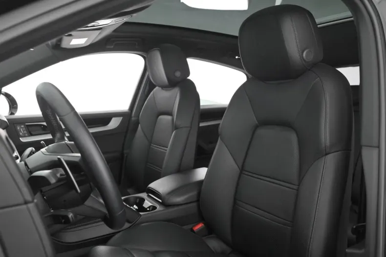 Porsche Cayenne Coupe din 2024 cu 24.000 km - oferta POR177667 - foto 7