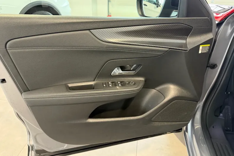 Opel Mokka din 2024 cu 20.700 km - oferta OPE177671 - foto 20