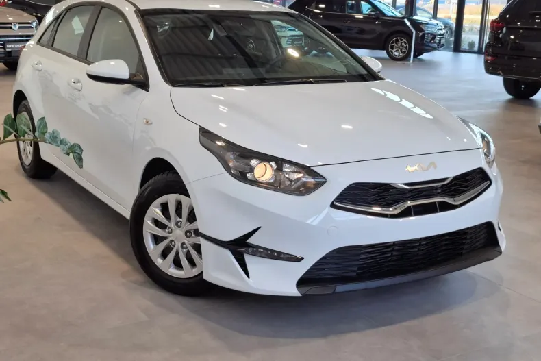 Kia Ceed din 2024 cu 6 km - oferta KIA177672 - foto 8