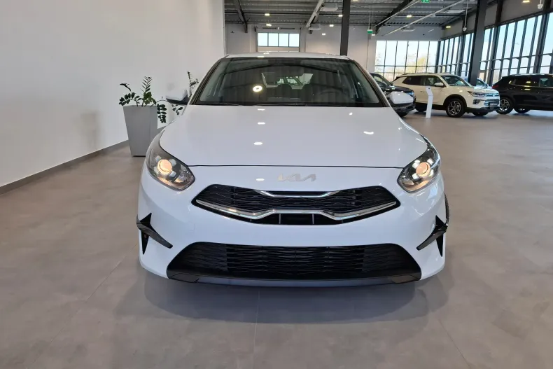 Kia Ceed din 2024 cu 6 km - oferta KIA177672 - foto 9