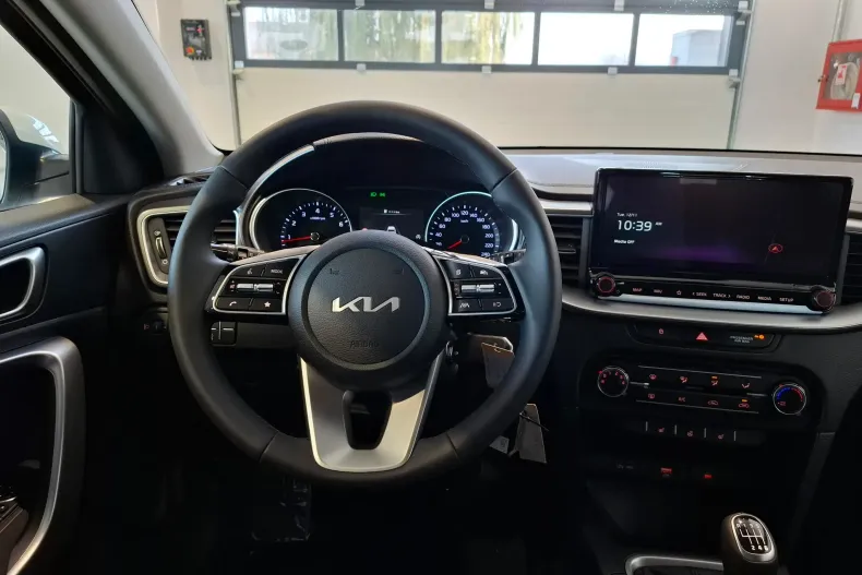 Kia Ceed din 2024 cu 6 km - oferta KIA177672 - foto 14