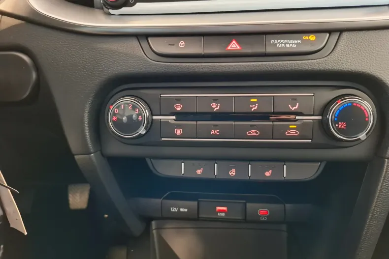 Kia Ceed din 2024 cu 6 km - oferta KIA177672 - foto 16