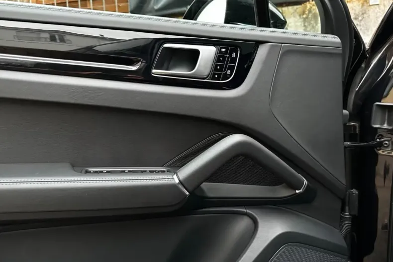 Porsche Cayenne Coupe din 2021 cu 74.000 km - oferta POR177678 - foto 33