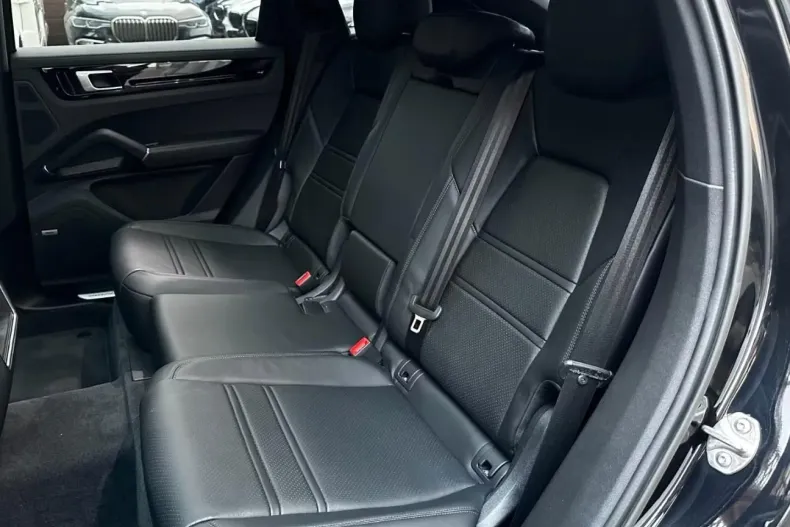 Porsche Cayenne Coupe din 2021 cu 74.000 km - oferta POR177678 - foto 37