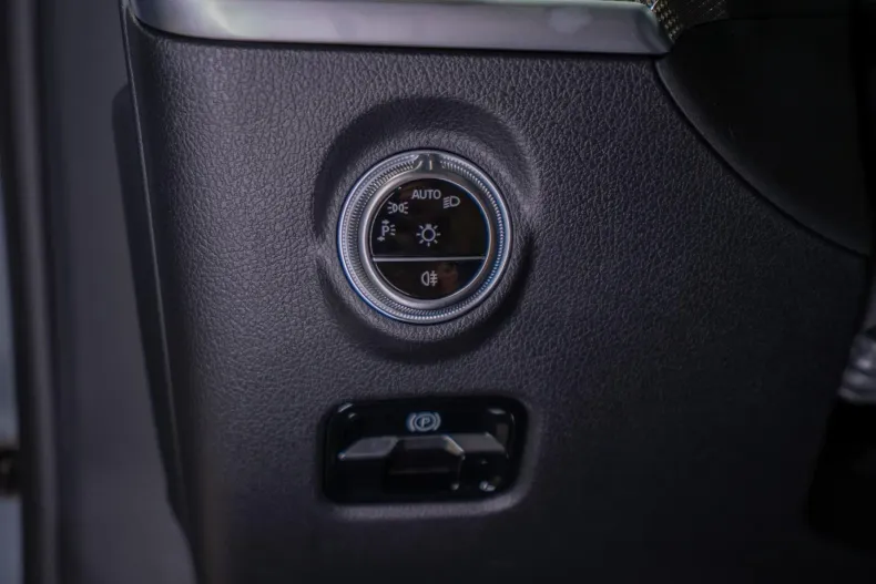 Mercedes-Benz C din 2023 cu 40.964 km - oferta MER177679 - foto 40