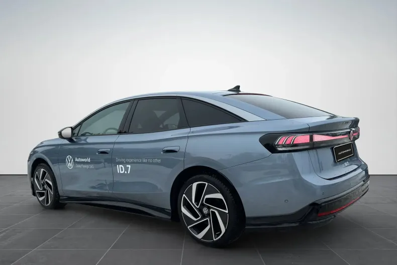 Volkswagen ID.7 din 2025 cu 3.000 km - oferta VOL177681 - foto 3