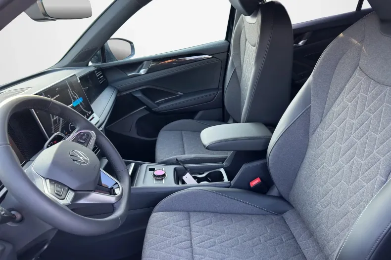 Volkswagen Tiguan din 2025 cu 5 km - oferta VOL177685 - foto 9