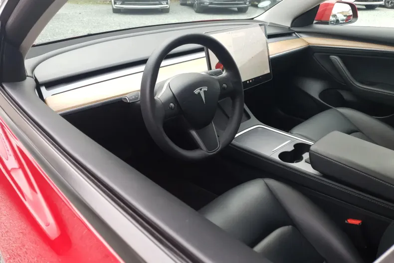 Tesla Model 3 din 2021 cu 54.000 km - oferta TES177692 - foto 17