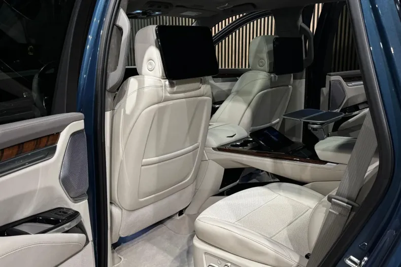 Cadillac Escalade din 2025 cu 40 km - oferta CAD177695 - foto 16