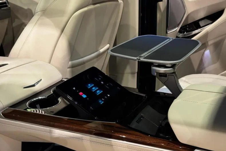 Cadillac Escalade din 2025 cu 40 km - oferta CAD177695 - foto 22