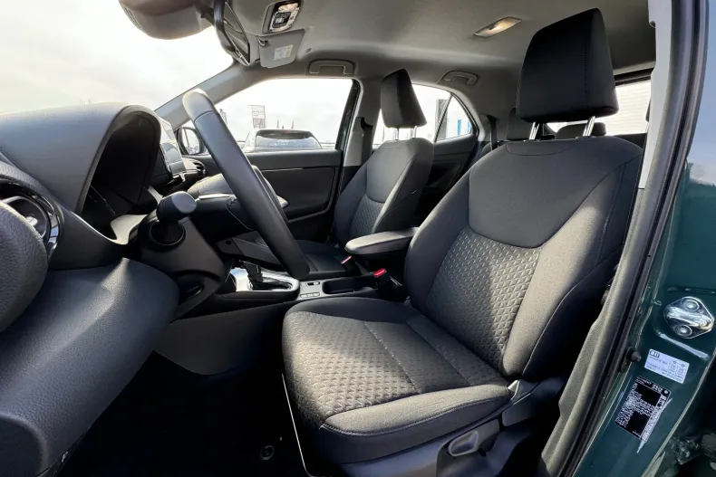 Toyota Yaris Cross din 2025 cu 3.050 km - oferta TOY177697 - foto 19