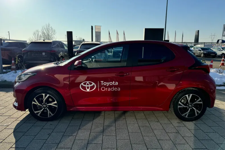 Toyota Yaris din 2025 cu 3.520 km - oferta TOY177699 - foto 4