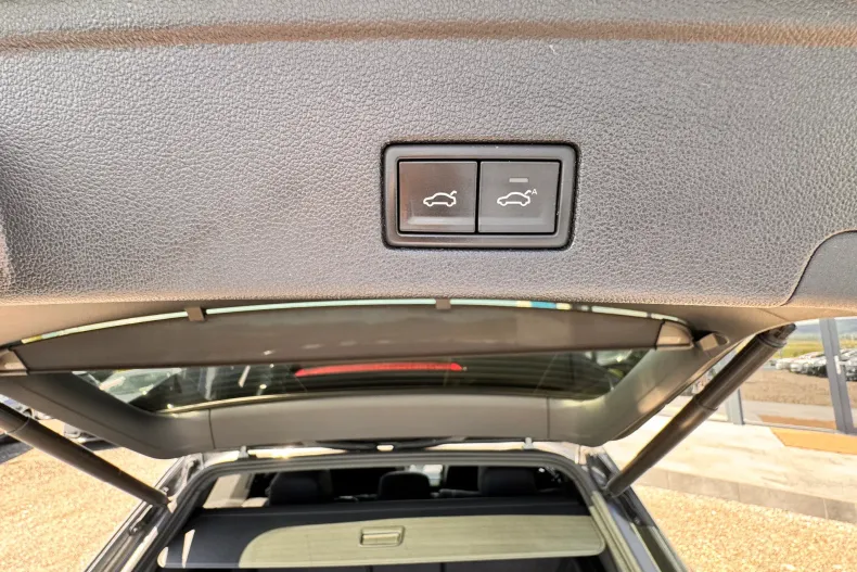 Volkswagen Touareg din 2021 cu 135.000 km - oferta VOL177706 - foto 23