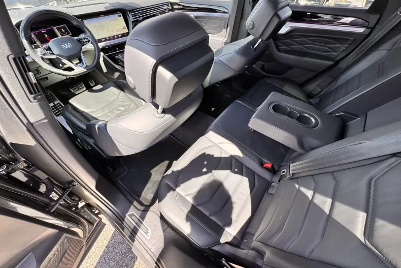 Volkswagen Touareg din 2021 cu 135.000 km - oferta VOL177706 - foto 30