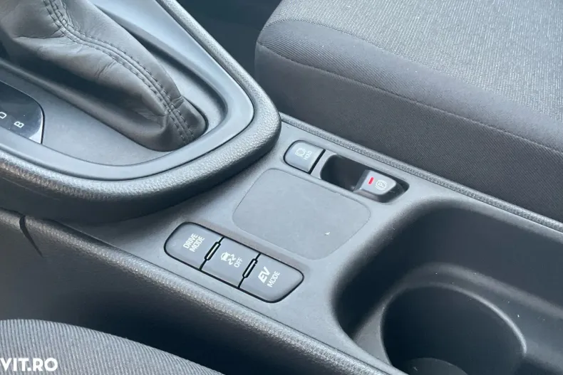 Toyota Yaris din 2022 cu 105.487 km - oferta TOY177716 - foto 27