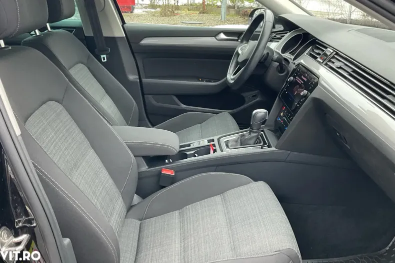 Volkswagen Passat din 2021 cu 64.634 km - oferta VOL177717 - foto 6