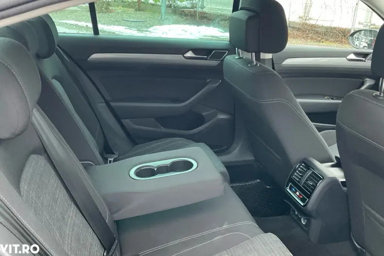 Volkswagen Passat din 2021 cu 64.634 km - oferta VOL177717 - foto 7