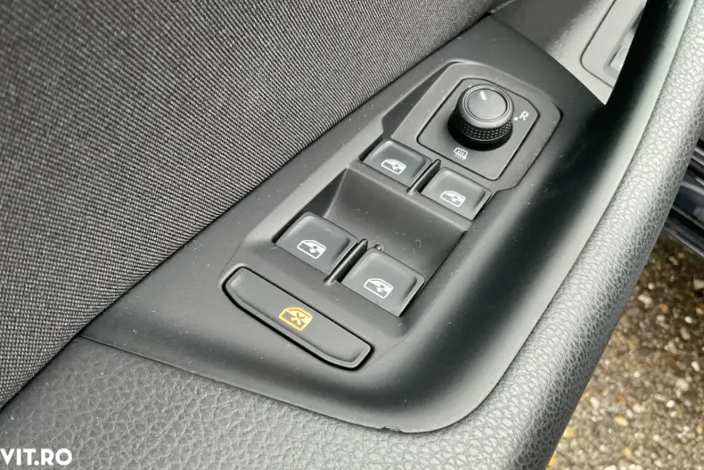 Volkswagen Passat din 2021 cu 64.634 km - oferta VOL177717 - foto 25