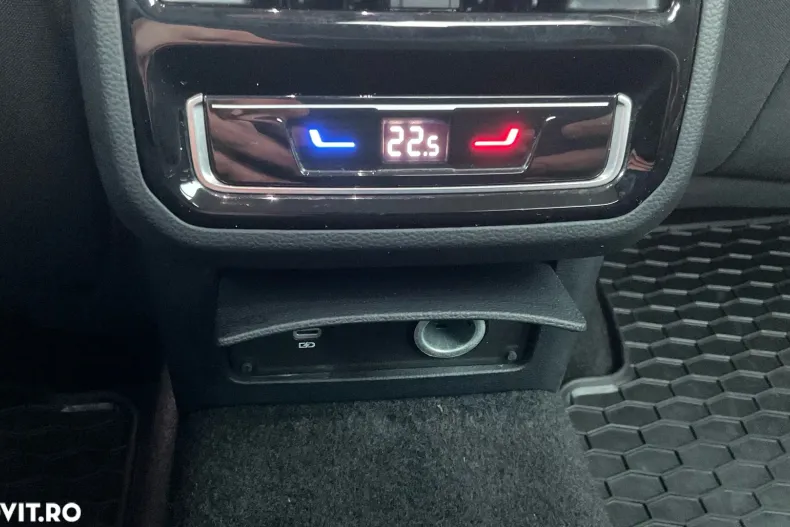 Volkswagen Passat din 2021 cu 64.634 km - oferta VOL177717 - foto 28