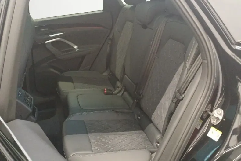 Audi Q5 din 2025 cu 3.000 km - oferta AUD177718 - foto 16