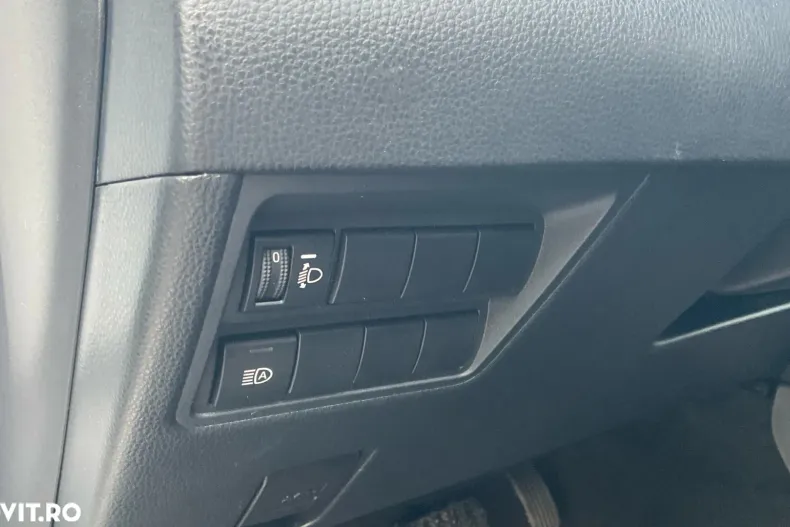 Toyota Yaris din 2022 cu 123.684 km - oferta TOY177719 - foto 29