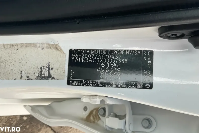 Toyota Yaris din 2022 cu 123.684 km - oferta TOY177719 - foto 32