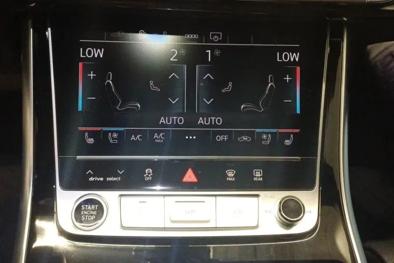 Audi Q8 din 2025 cu 2.000 km - oferta AUD177720 - foto 16