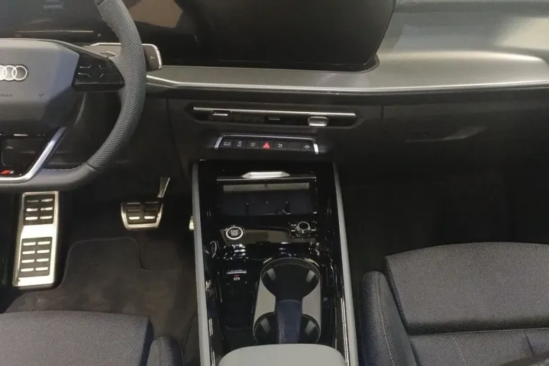 Audi Q3 din 2025 cu 2.001 km - oferta AUD177721 - foto 13