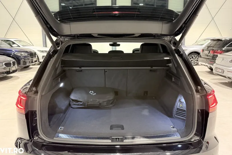Volkswagen Touareg din 2022 cu 119.820 km - oferta VOL177733 - foto 18