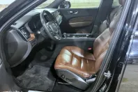 Volvo XC60 din 2020 cu 97.035 km - oferta VOL177738 - foto 9