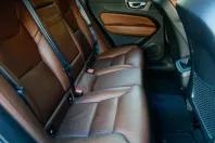 Volvo XC60 din 2020 cu 97.035 km - oferta VOL177738 - foto 16