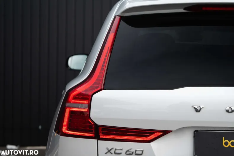 Volvo XC60 din 2021 cu 151.094 km - oferta VOL177745 - foto 10