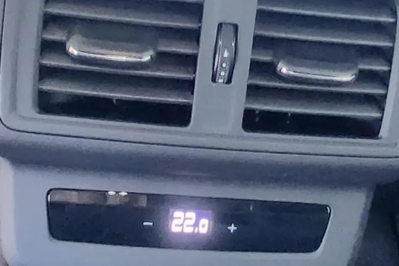 Audi Q5 din 2025 cu 10 km - oferta AUD177748 - foto 17