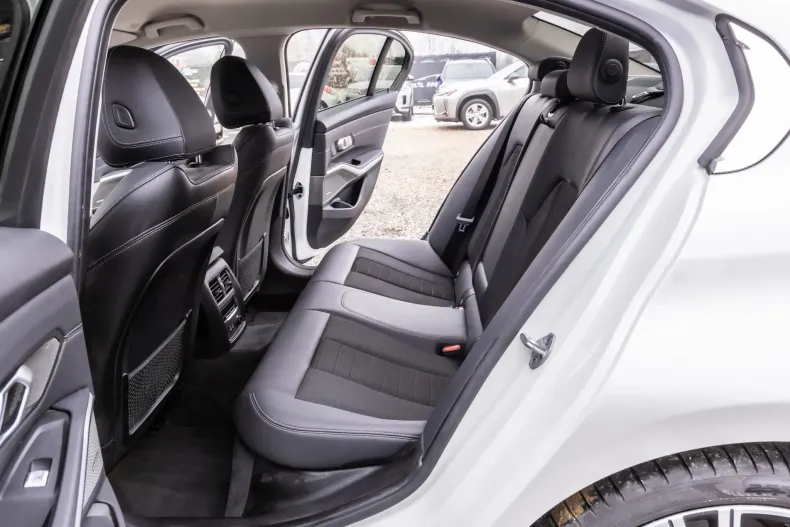 BMW Seria 3 din 2020 cu 108.000 km - oferta BMW177749 - foto 16