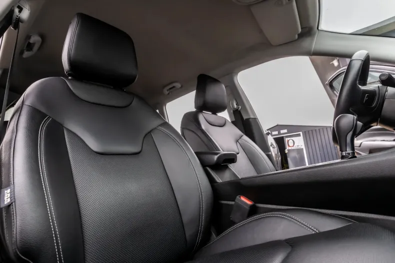 Jeep Compass din 2023 cu 34.000 km - oferta JEE177750 - foto 5