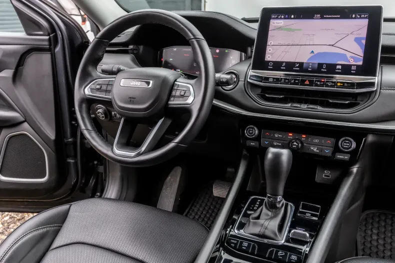 Jeep Compass din 2023 cu 34.000 km - oferta JEE177750 - foto 7