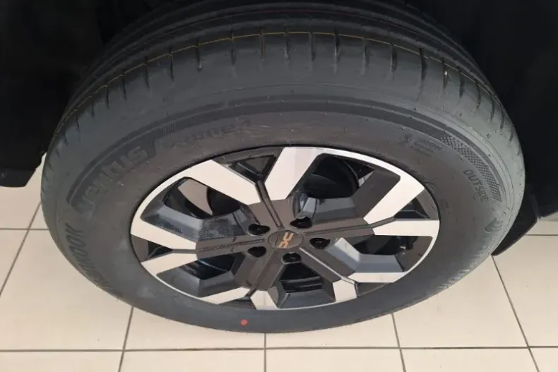 Dacia Duster din 2026 cu 6 km - oferta DAC177772 - foto 6