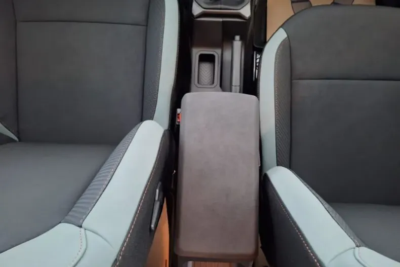 Dacia Duster din 2026 cu 6 km - oferta DAC177772 - foto 18