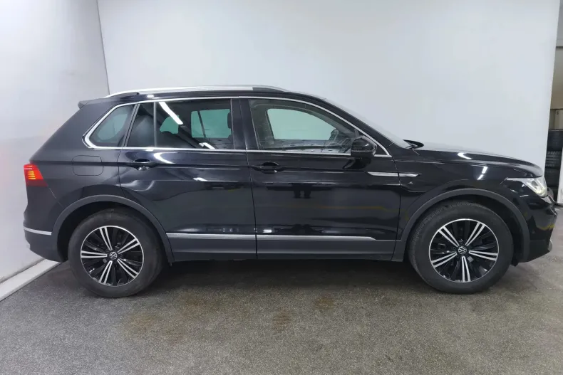 Volkswagen Tiguan din 2021 cu 105.000 km - oferta VOL177775 - foto 7