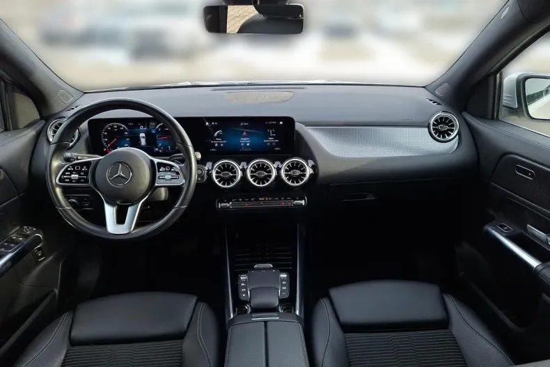 Mercedes-Benz GLA din 2021 cu 49.355 km - oferta MER177779 - foto 11