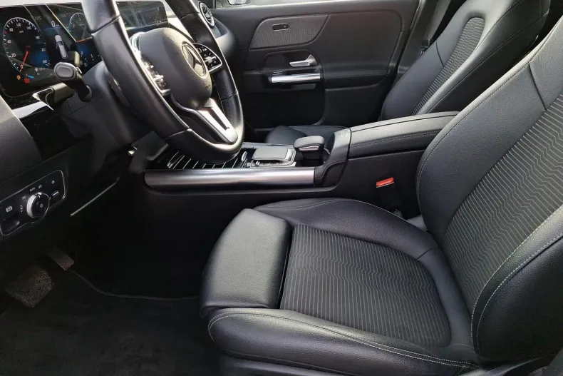 Mercedes-Benz GLA din 2021 cu 49.355 km - oferta MER177779 - foto 13