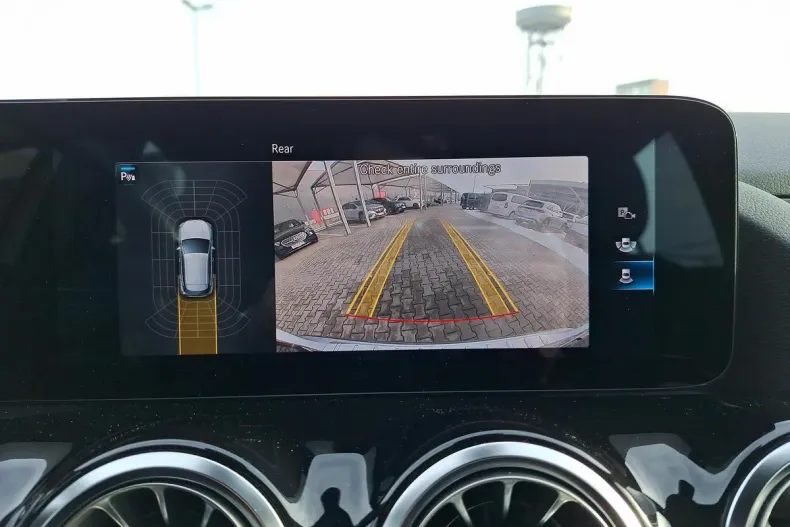 Mercedes-Benz GLA din 2021 cu 49.355 km - oferta MER177779 - foto 19